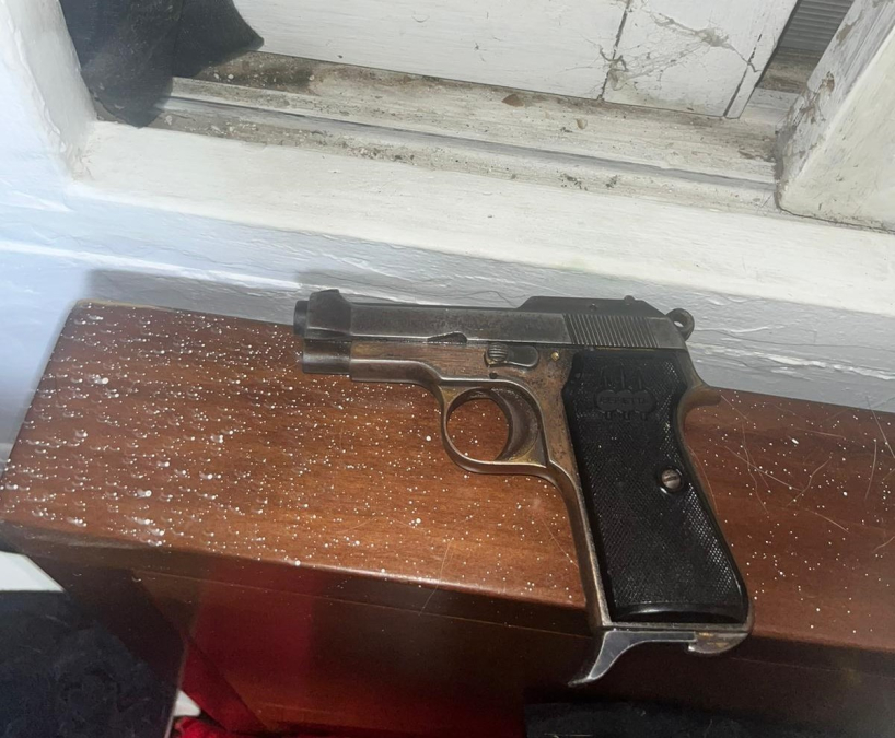 اللد: اعتقال مواطنين بشبهة حيازة سلاح غير قانوني